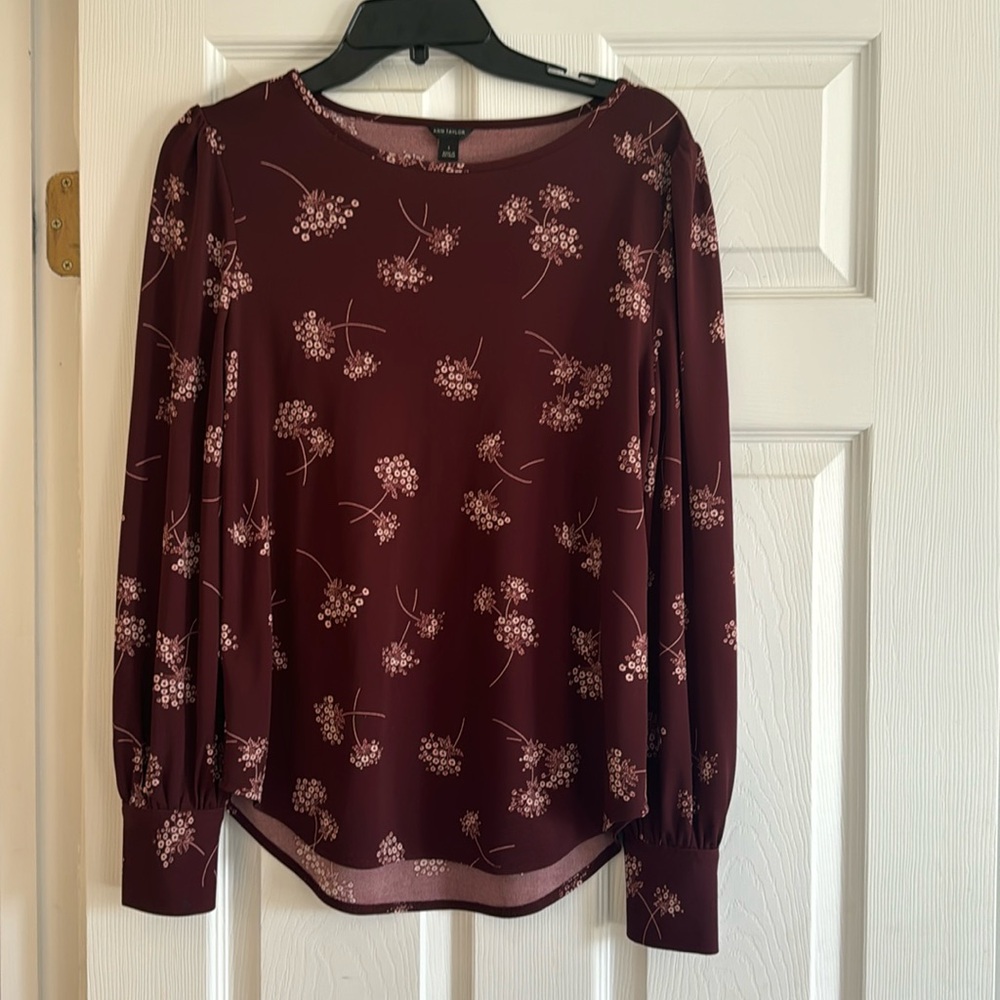 Never worn Ann Taylor shirt